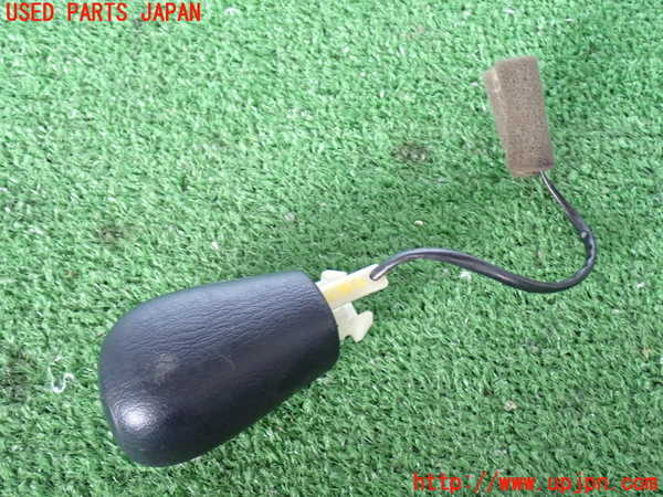 5UPJ-27127570]ハイラックスサーフ(RZN185W)シフトノブ 中古_m0001.jpg