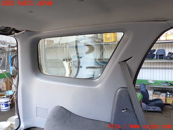 2UPJ-27127680]ハイラックスサーフ(RZN185W)左リアピラートリム 【ジャンク品】 中古_m0002.jpg