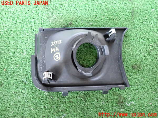2UPJ-27127692]ハイラックスサーフ(RZN185W)内装トリム類2 中古_m0002.jpg