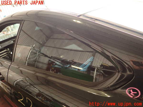 5UPJ-27131382]BMW M4 クーペ(3C30)左クォーターガラス (43R-001025) 中古 【F82】_m0001.jpg