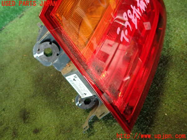 5UPJ-27131530]BMW M4 クーペ(3C30)右テールランプ 中古 【F82】_m0002.jpg