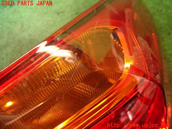 5UPJ-27131530]BMW M4 クーペ(3C30)右テールランプ 中古 【F82】_m0003.jpg