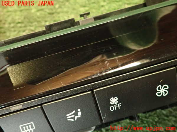2UPJ-27136066]BMW M4 クーペ(3C30)エアコンスイッチ1 中古 【F82】_m0002.jpg