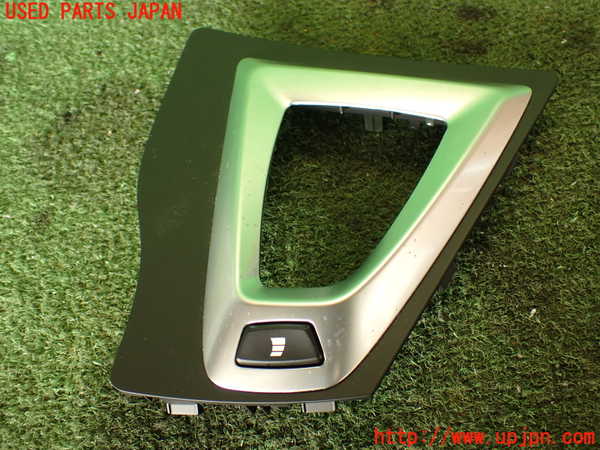 2UPJ-27136310]BMW M4 クーペ(3C30)スイッチ5 中古 【F82】_m0001.jpg