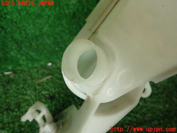 2UPJ-27136791]BMW M4 クーペ(3C30)ウォッシャータンク1 中古 【F82】_m0003.jpg