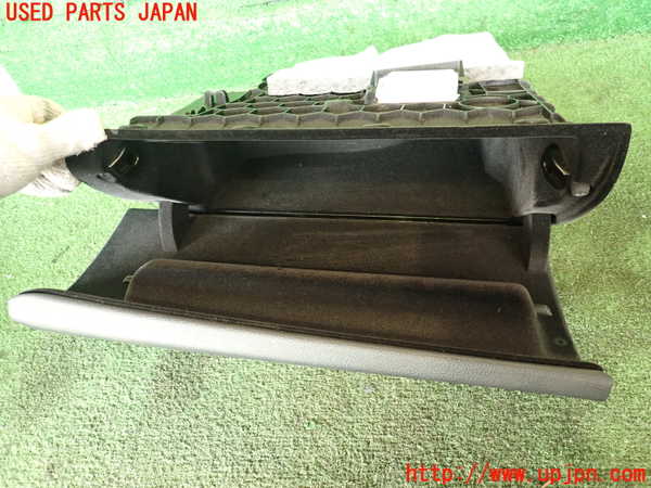 2UPJ-27137516]BMW M4 クーペ(3C30)グローブボックス1 中古 【F82】_m0003.jpg