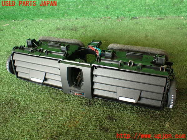 2UPJ-27137526]BMW M4 クーペ(3C30)エアコン吹き出し口1 (真中) 中古 【F82】_m0001.jpg