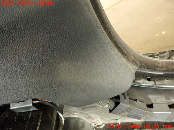 2UPJ-27137680]BMW M4 クーペ(3C30)左リアピラートリム 中古 【F82】_m0003.jpg