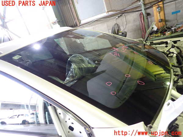 5UPJ-27161195]DSオートモビルズ ・DS 7(DS7 クロスバック)(X74AH01)フロントガラス 中古 SAINT-GOBAIN SEKURIT M451102 43R-01348_m0002.jpg