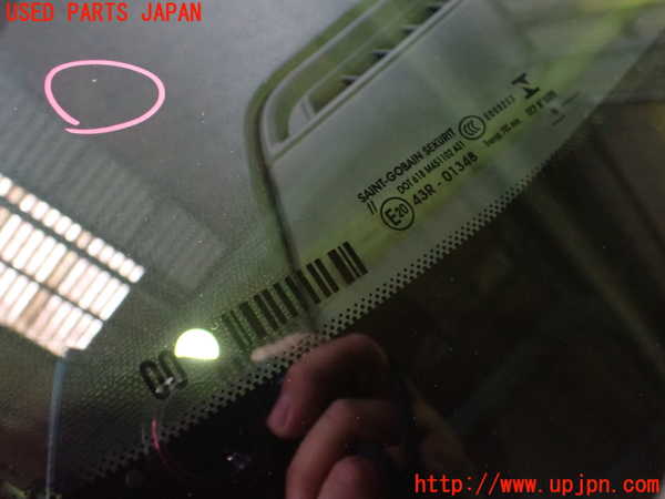 5UPJ-27161195]DSオートモビルズ ・DS 7(DS7 クロスバック)(X74AH01)フロントガラス 中古 SAINT-GOBAIN SEKURIT M451102 43R-01348_m0003.jpg
