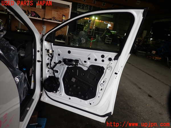 1UPJ-27161230]DSオートモビルズ ・DS 7(DS7 クロスバック)(X74AH01)右前ドア AGC M261 43R-010437_m0004.jpg