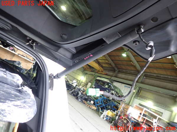 1UPJ-27161584]DSオートモビルズ ・DS 7(DS7 クロスバック)(X74AH01)リアゲートダンパー 中古_m0001.jpg