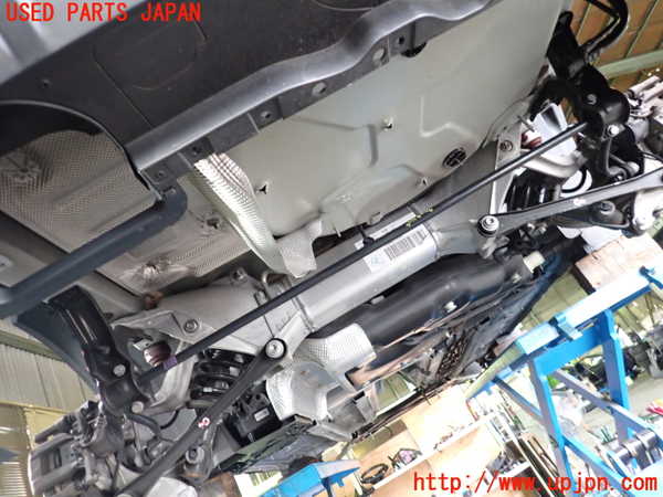 1UPJ-27165445]DSオートモビルズ ・DS 7(DS7 クロスバック)(X74AH01)リアスタビライザー 中古_m0001.jpg