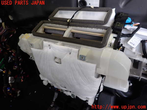 1UPJ-27166081]DSオートモビルズ ・DS 7(DS7 クロスバック)(X74AH01)エバポレーター1 中古_m0001.jpg