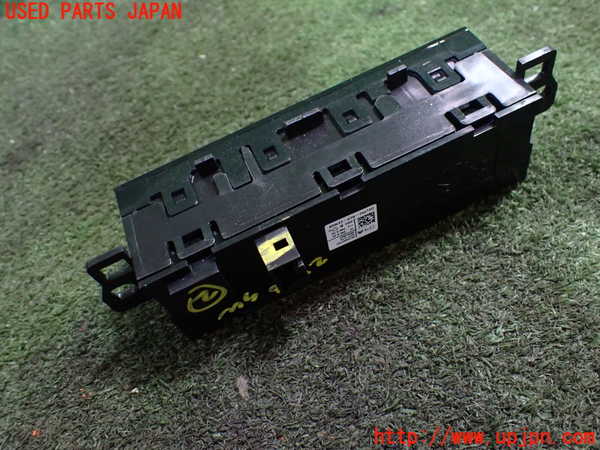1UPJ-27166307]DSオートモビルズ ・DS 7(DS7 クロスバック)(X74AH01)スイッチ2（空調　エアコン） 中古_m0002.jpg
