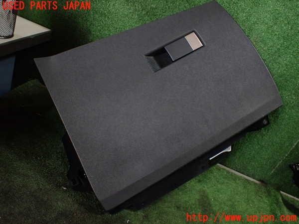 1UPJ-27167516]DSオートモビルズ ・DS 7(DS7 クロスバック)(X74AH01)グローブボックス1 中古_m0001.jpg