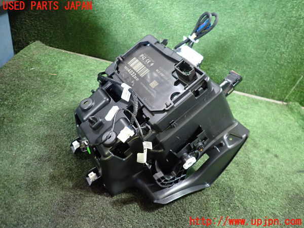 1UPJ-27167841]DSオートモビルズ ・DS 7(DS7 クロスバック)(X74AH01)小物入れ1 中古_m0003.jpg