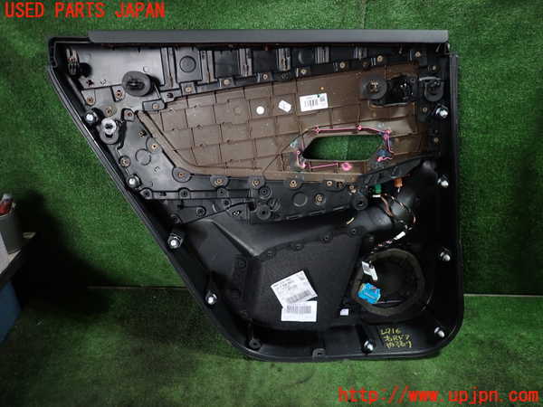 5UPJ-27161294]DSオートモビルズ ・DS 7(DS7 クロスバック)(X74AH01)右後ドア内張り ジャンク_m0004.jpg