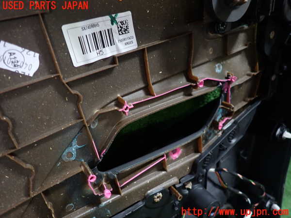 5UPJ-27161294]DSオートモビルズ ・DS 7(DS7 クロスバック)(X74AH01)右後ドア内張り ジャンク_m0005.jpg