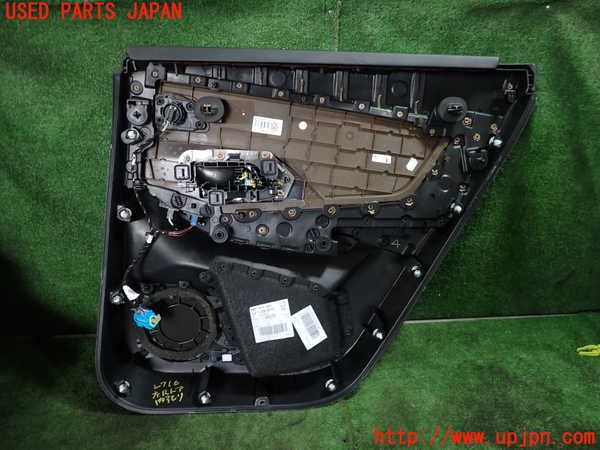 1UPJ-27161324]DSオートモビルズ ・DS 7(DS7 クロスバック)(X74AH01)左後ドア内張り 中古_m0004.jpg