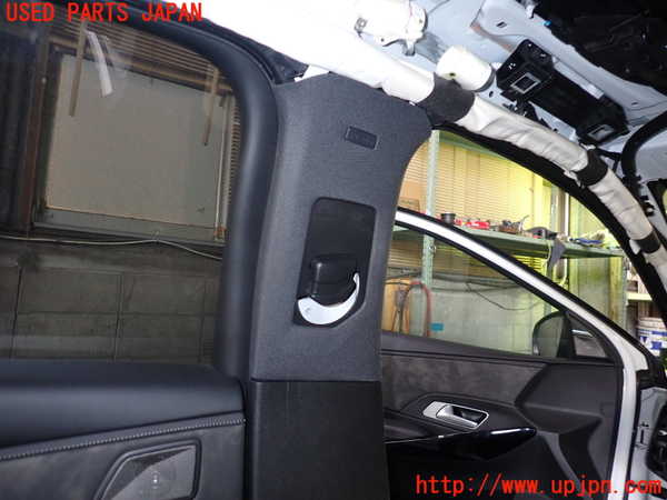 5UPJ-27167670]DSオートモビルズ ・DS 7(DS7 クロスバック)(X74AH01)左センターピラートリム 中古_m0002.jpg