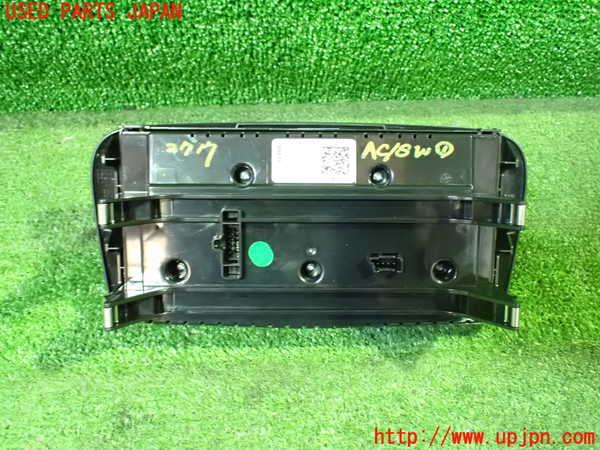 1UPJ-27176066]BMW ミニ(MINI)クーパー クラブマン F54(LV15M)エアコンスイッチ1 中古_m0002.jpg