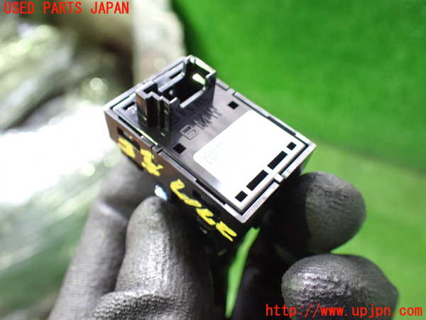 1UPJ-27176245]BMW ミニ(MINI)クーパー クラブマン F54(LV15M)左前パワーウィンドウスイッチ 中古_m0002.jpg