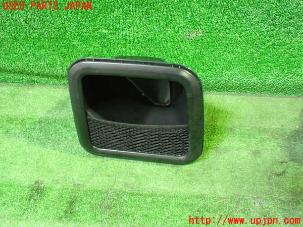 1UPJ-27177841]BMW ミニ(MINI)クーパー クラブマン F54(LV15M)小物入れ1 中古_m0001.jpg