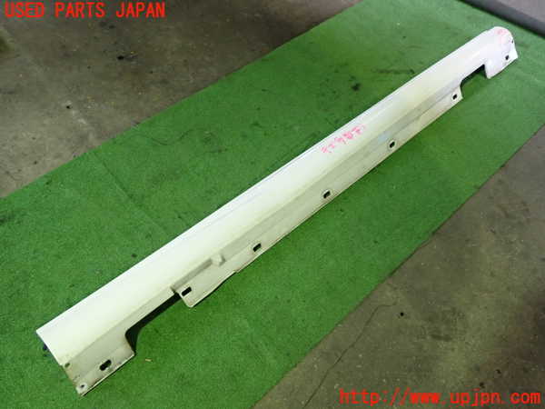 1UPJ-27181390]ベンツ C180 クーペ C204(204349)右サイドステップ 中古_m0001.jpg