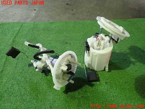 1UPJ-27182510]ベンツ C180 クーペ C204(204349)燃料ポンプ 中古_m0001.jpg