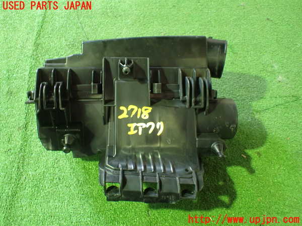 1UPJ-27182560]ベンツ C180 クーペ C204(204349)エアクリーナーボックス 中古_m0003.jpg