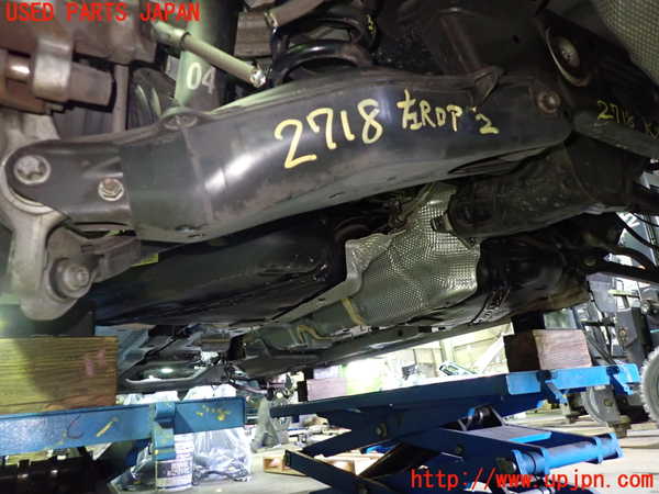 1UPJ-27185227]ベンツ C180 クーペ C204(204349)左リアロアアーム2 中古_m0001.jpg