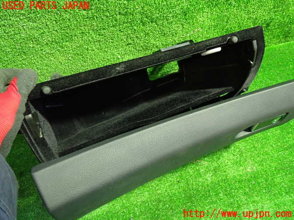 1UPJ-27187516]ベンツ C180 クーペ C204(204349)グローブボックス1 中古_m0004.jpg