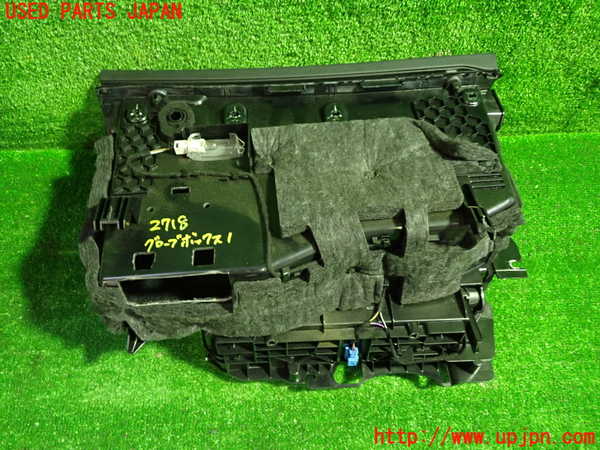 1UPJ-27187516]ベンツ C180 クーペ C204(204349)グローブボックス1 中古_m0005.jpg