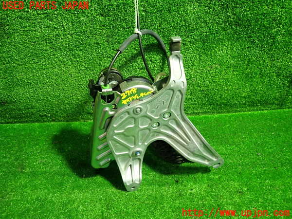 1UPJ-27187550]ベンツ C180 クーペ C204(204349)サイドブレーキレバー 中古_m0004.jpg