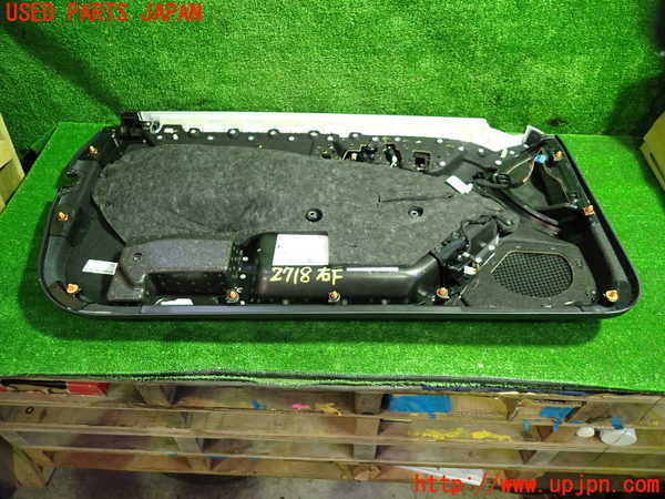 1UPJ-27181234]ベンツ C180 クーペ C204(204349)右ドア内張り 中古_m0005.jpg
