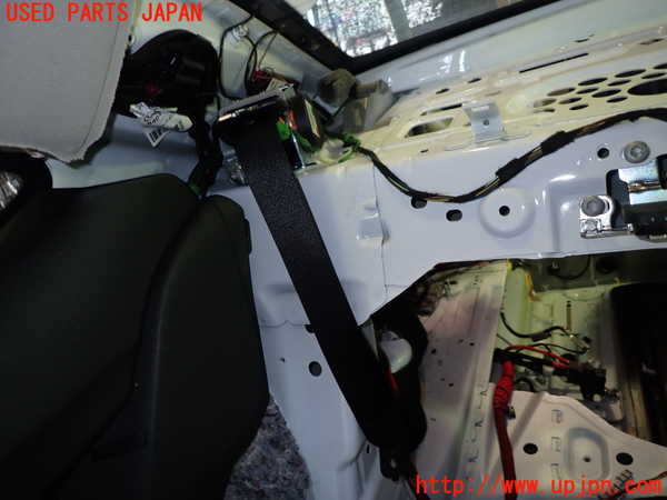 1UPJ-27187155]ベンツ C180 クーペ C204(204349)右2列目シートベルト 中古_m0001.jpg
