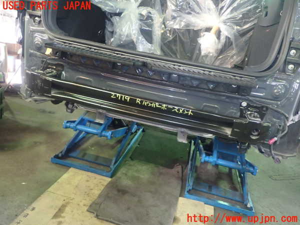 1UPJ-27191614]VW ゴルフ(CDDLA)リアバンパーホースメント 中古_m0001.jpg