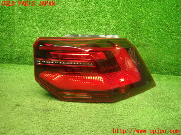 1UPJ-27191530]VW ゴルフ(CDDLA)右テールランプ 中古_m0001.jpg