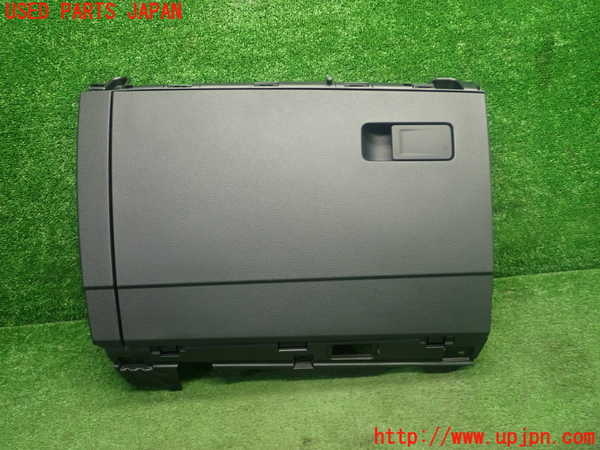 1UPJ-27197516]VW ゴルフ(CDDLA)グローブボックス1 中古_m0001.jpg