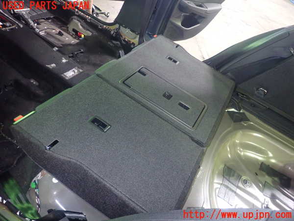 1UPJ-27197385]VW ゴルフ(CDDLA)リアシート 中古_m0004.jpg