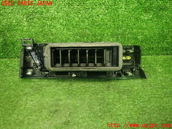 1UPJ-27197526]VW ゴルフ(CDDLA)エアコン吹き出し口1 (右) 中古_m0002.jpg