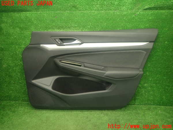 1UPJ-27191234]VW ゴルフ(CDDLA)右前ドア内張り 中古_m0001.jpg