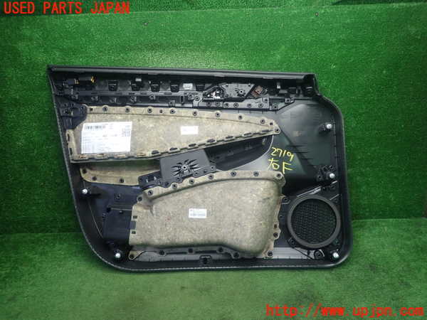 1UPJ-27191234]VW ゴルフ(CDDLA)右前ドア内張り 中古_m0005.jpg