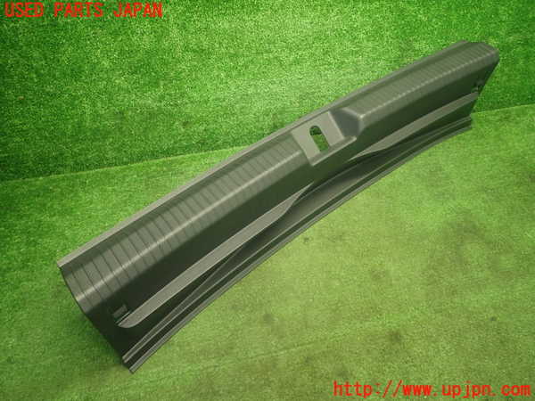 1UPJ-27197773]VW ゴルフ(CDDLA)ラゲッジトレイ3 中古_m0002.jpg