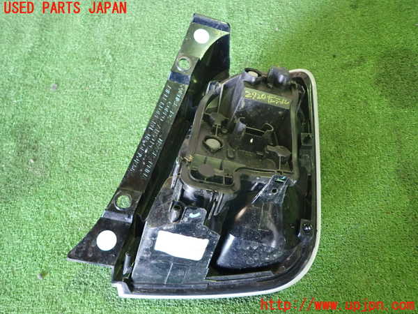 1UPJ-27201536]アバルト・500(312142)左テールランプ 中古_m0004.jpg