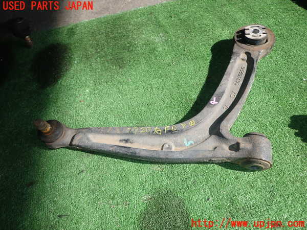 1UPJ-27205176]アバルト・500(312142)右フロントロアアーム1 中古_m0001.jpg