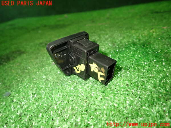 1UPJ-27206240]アバルト・500(312142)右パワーウィンドウスイッチ 中古_m0002.jpg