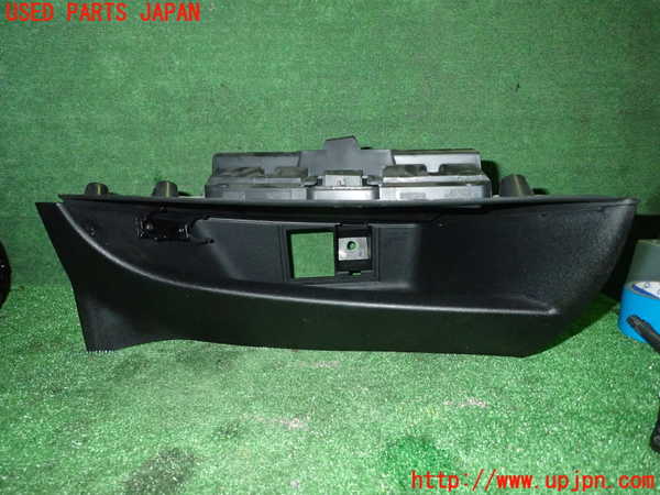 1UPJ-27207516]アバルト・500(312142)グローブボックス1 中古_m0001.jpg