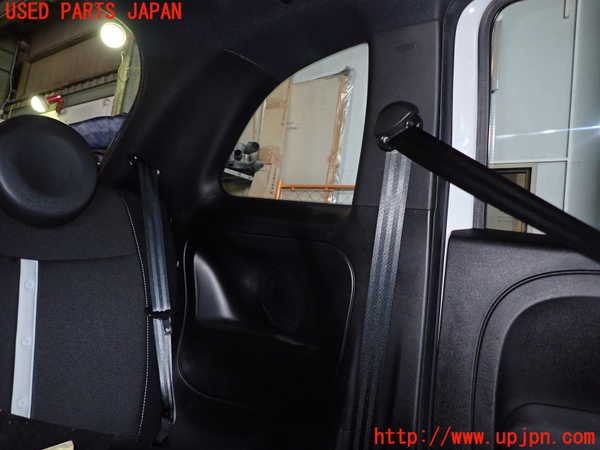 1UPJ-27207680]アバルト・500(312142)左リアピラートリム 中古_m0001.jpg